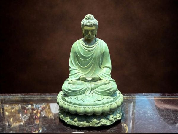 Tượng phật Thích Ca bằng đồng patina