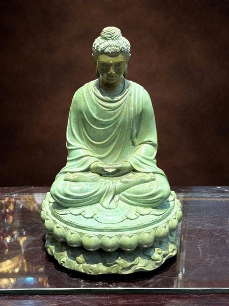 Tượng phật Thích Ca bằng đồng patina