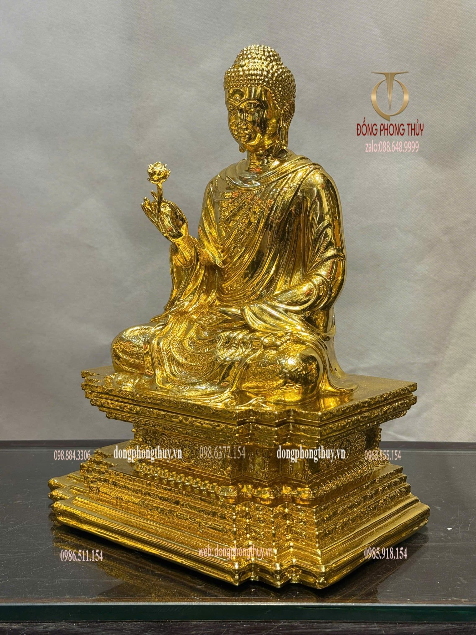 Tượng phật Thích Ca bằng đồng dát vàng
