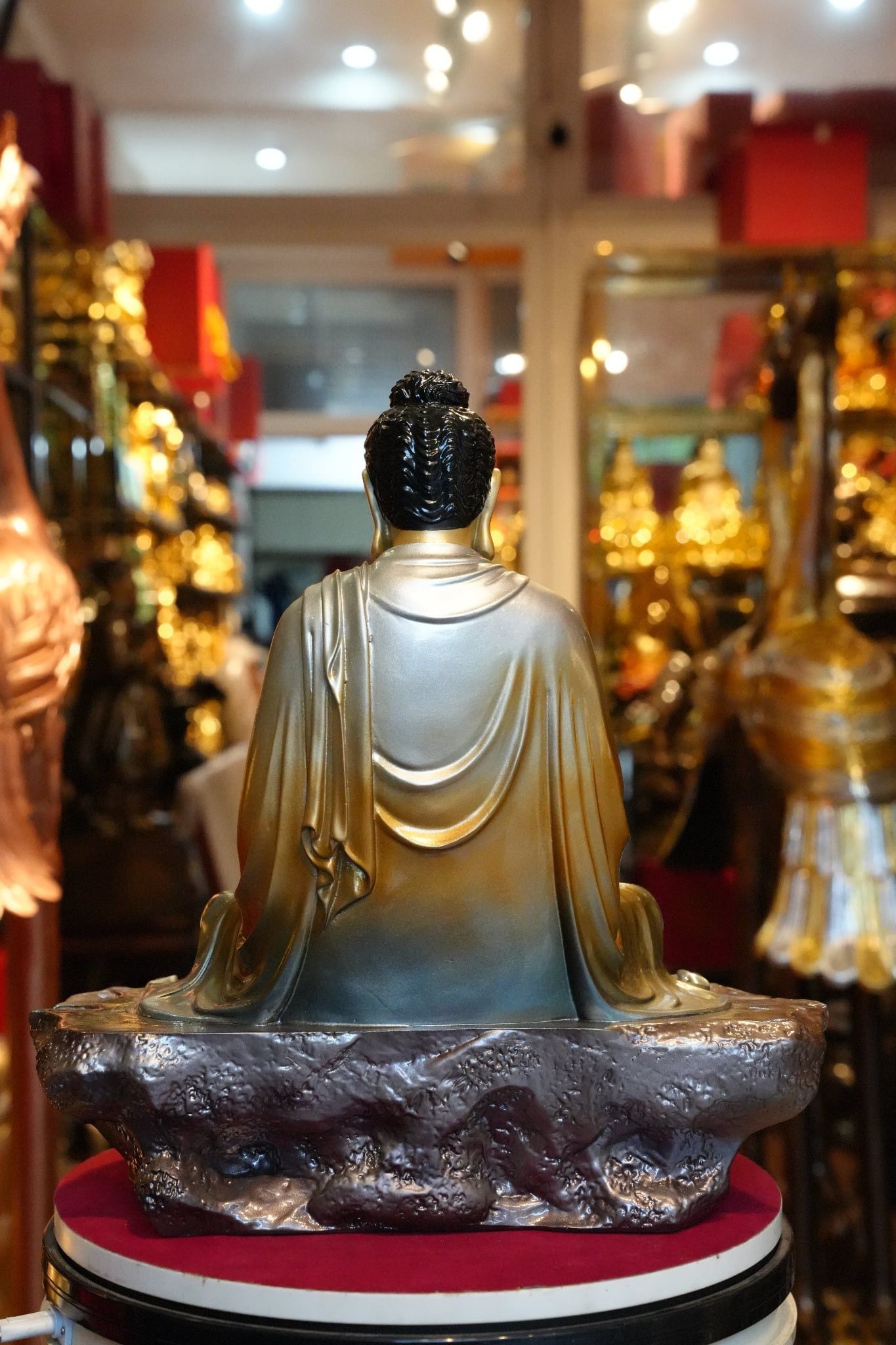 Tượng phật Thích Ca bằng đồng