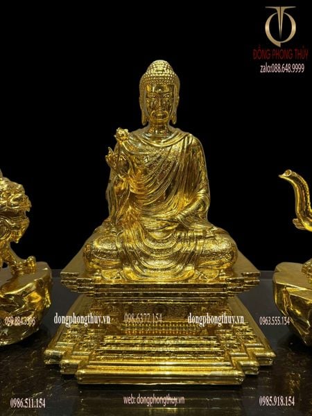 Tượng phật thích ca bằng đồng dát vàng