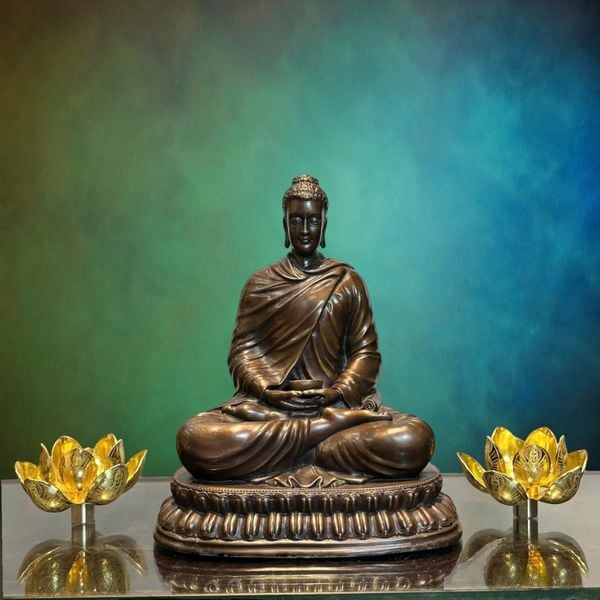 Tượng phật Thích ca bằng đồng hun