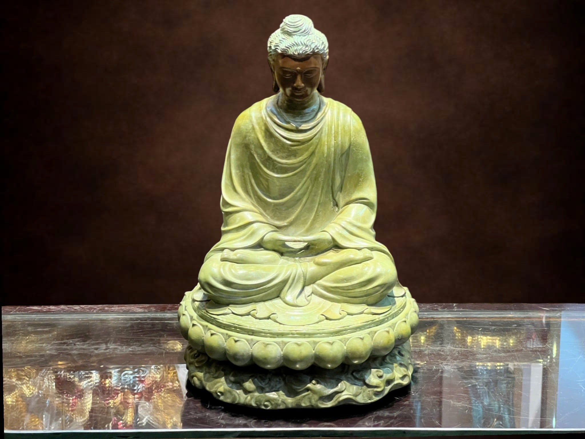 Tượng phật Thích Ca bằng đồng patina