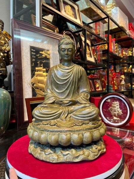 Tượng phật thích ca bằng đồng patina vân hỏa biến độc bản cao 35 ngang 23 nặng 8,5kg