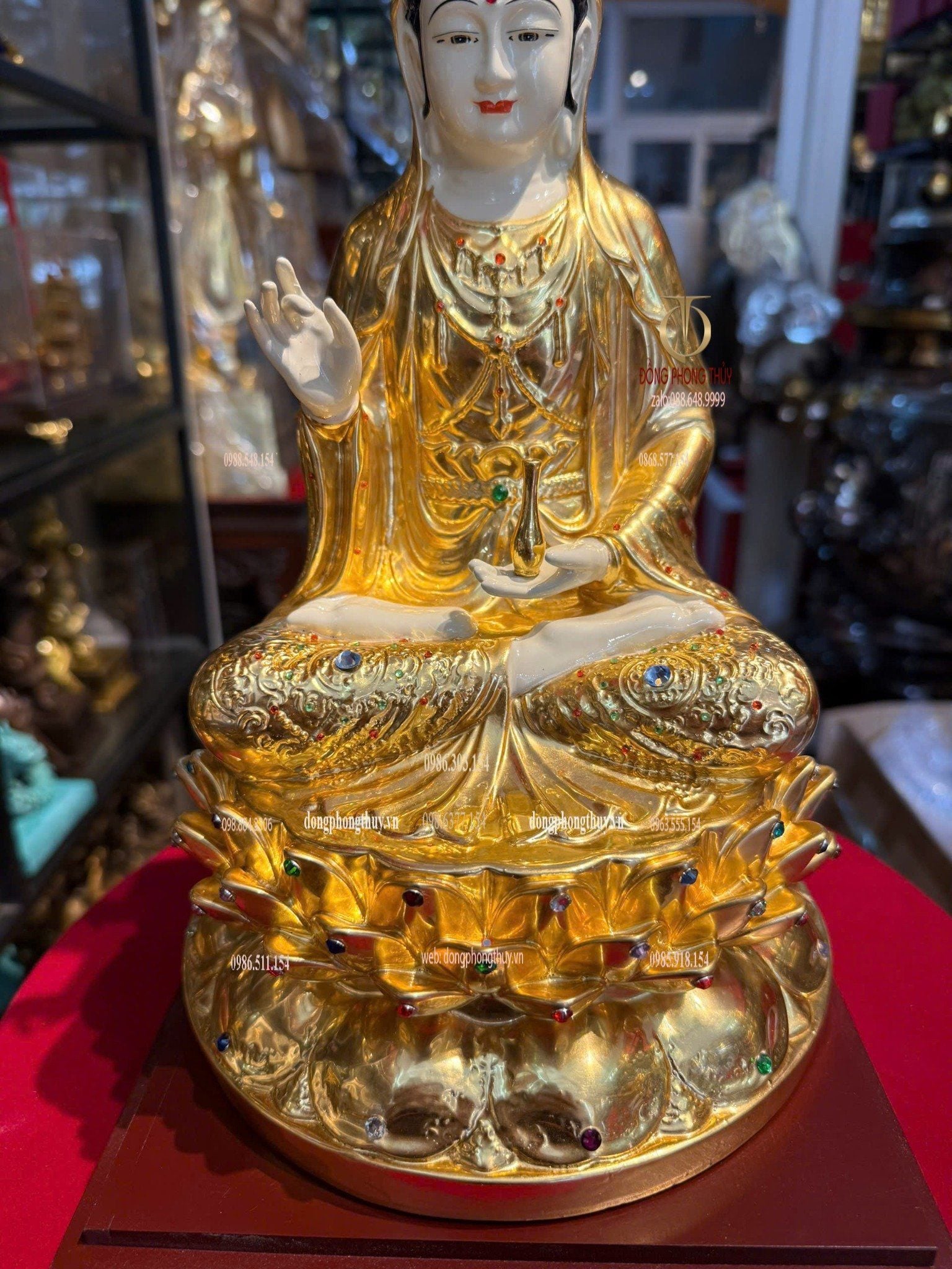 Tượng Quan Âm bằng đồng dát vàng 24k