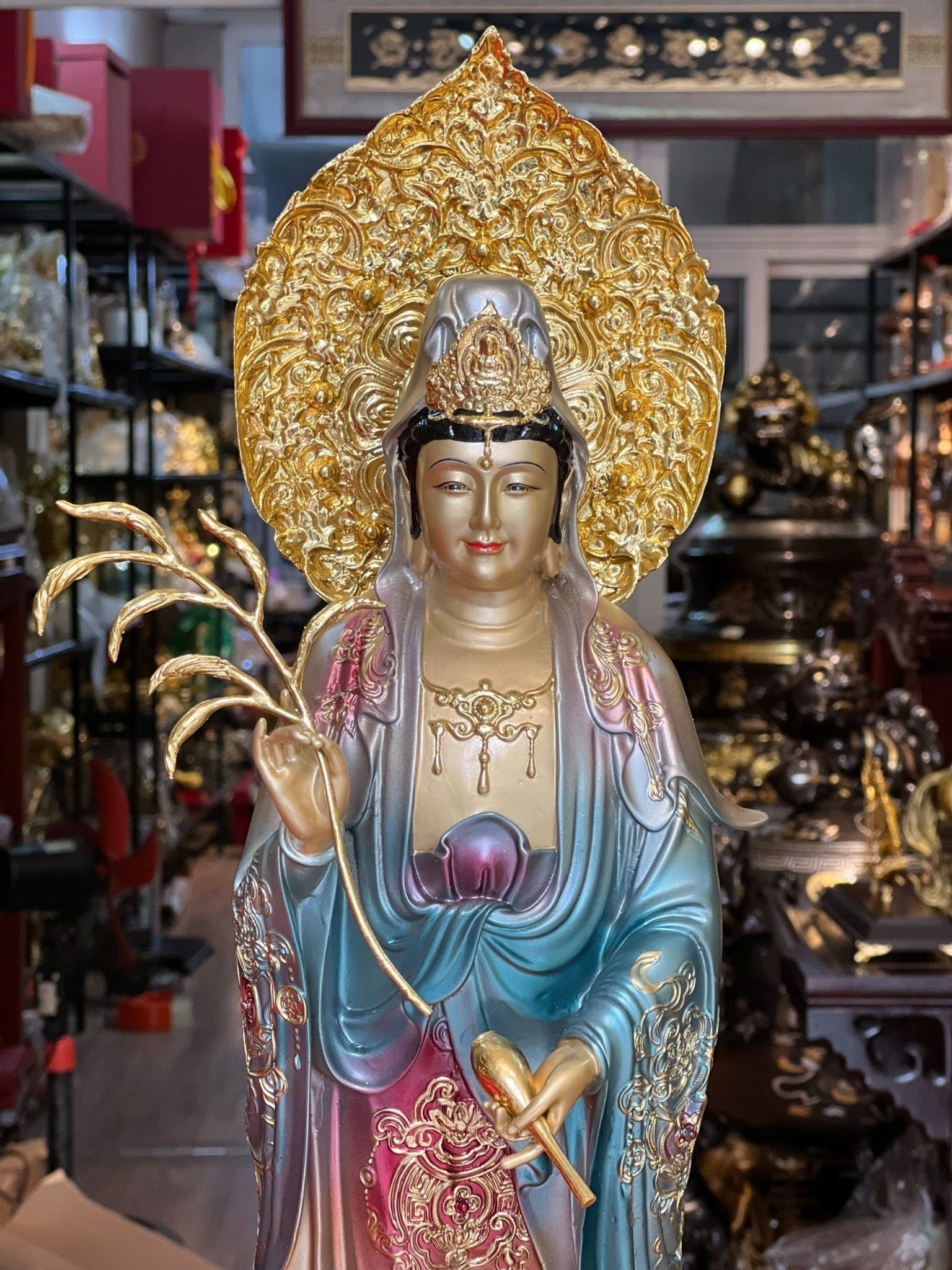 Tượng phật quan âm đứng cao 49cm tới đầu, 58cm tới hào quang