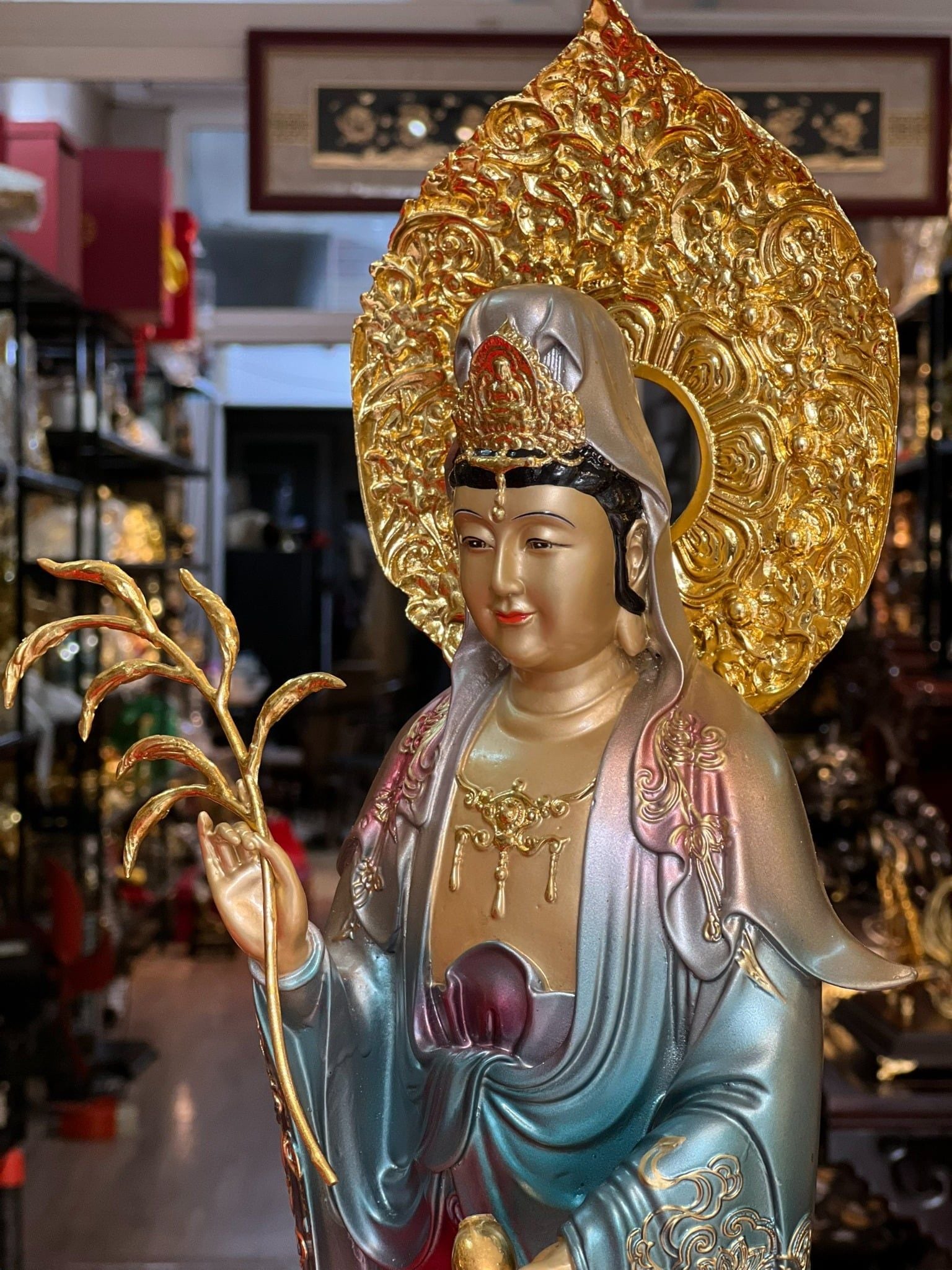 Tượng phật quan âm đứng cao 49cm tới đầu, 58cm tới hào quang