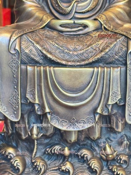 Tượng phật Quan Âm bằng đồng hun