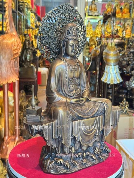 Tượng phật Quan Âm bằng đồng hun
