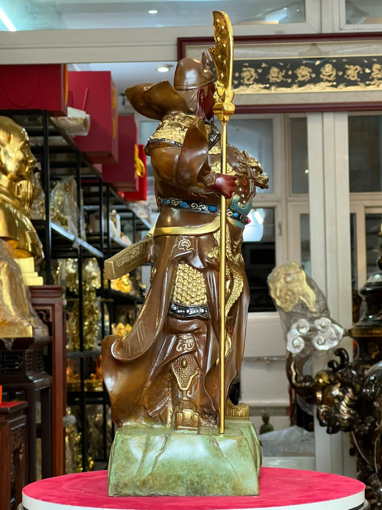 Tượng quan công bằng đồng