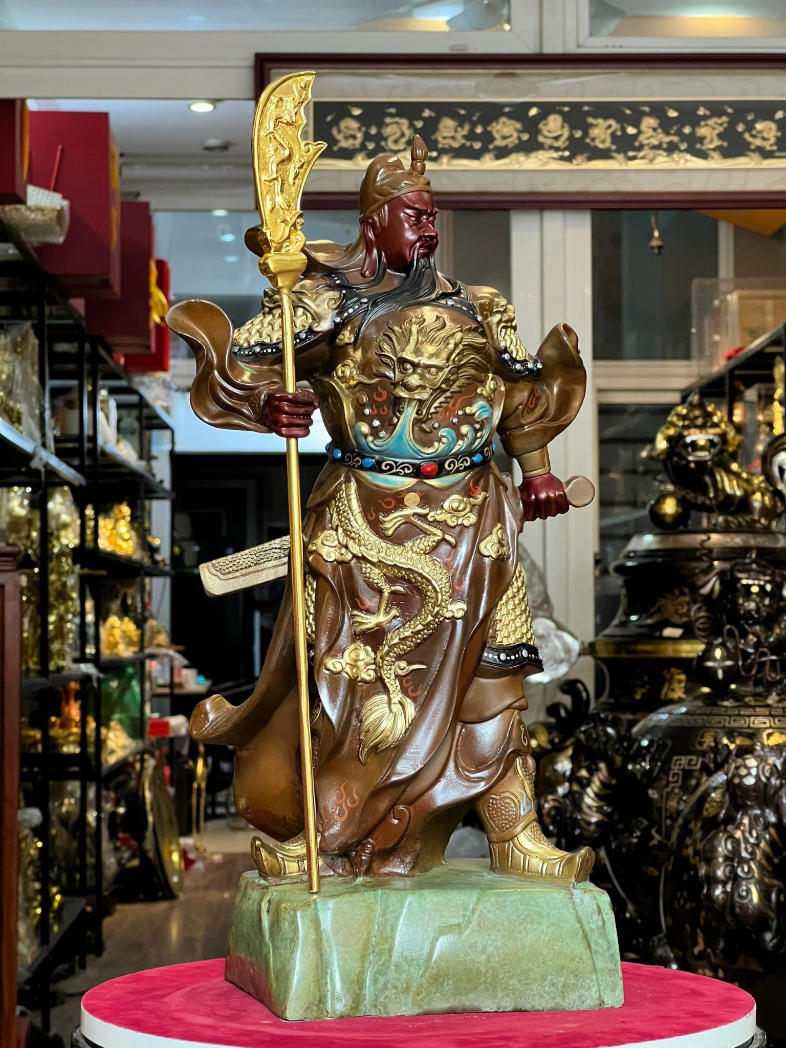 Tượng quan công bằng đồng