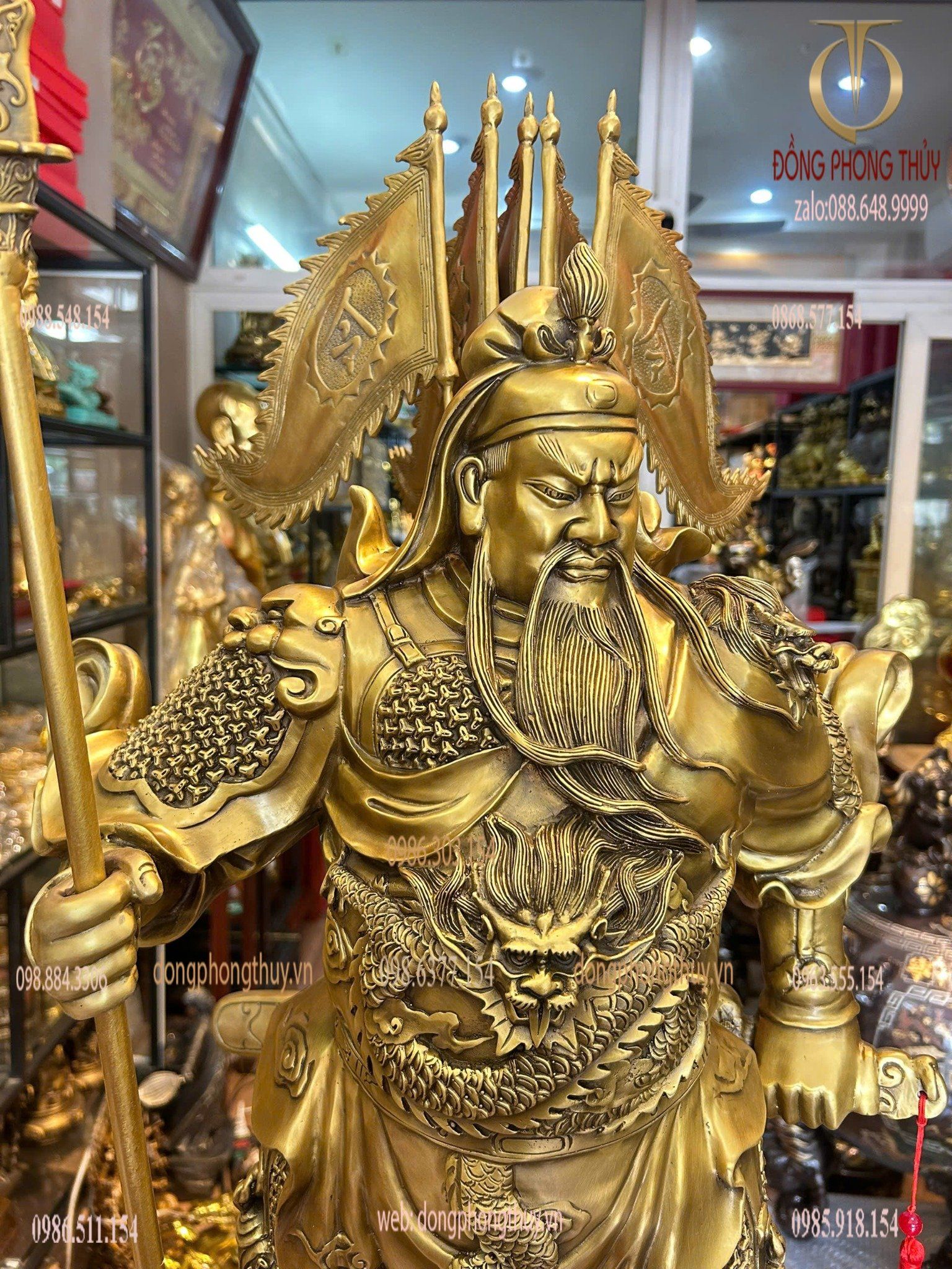 Tượng quan công bằng đồng