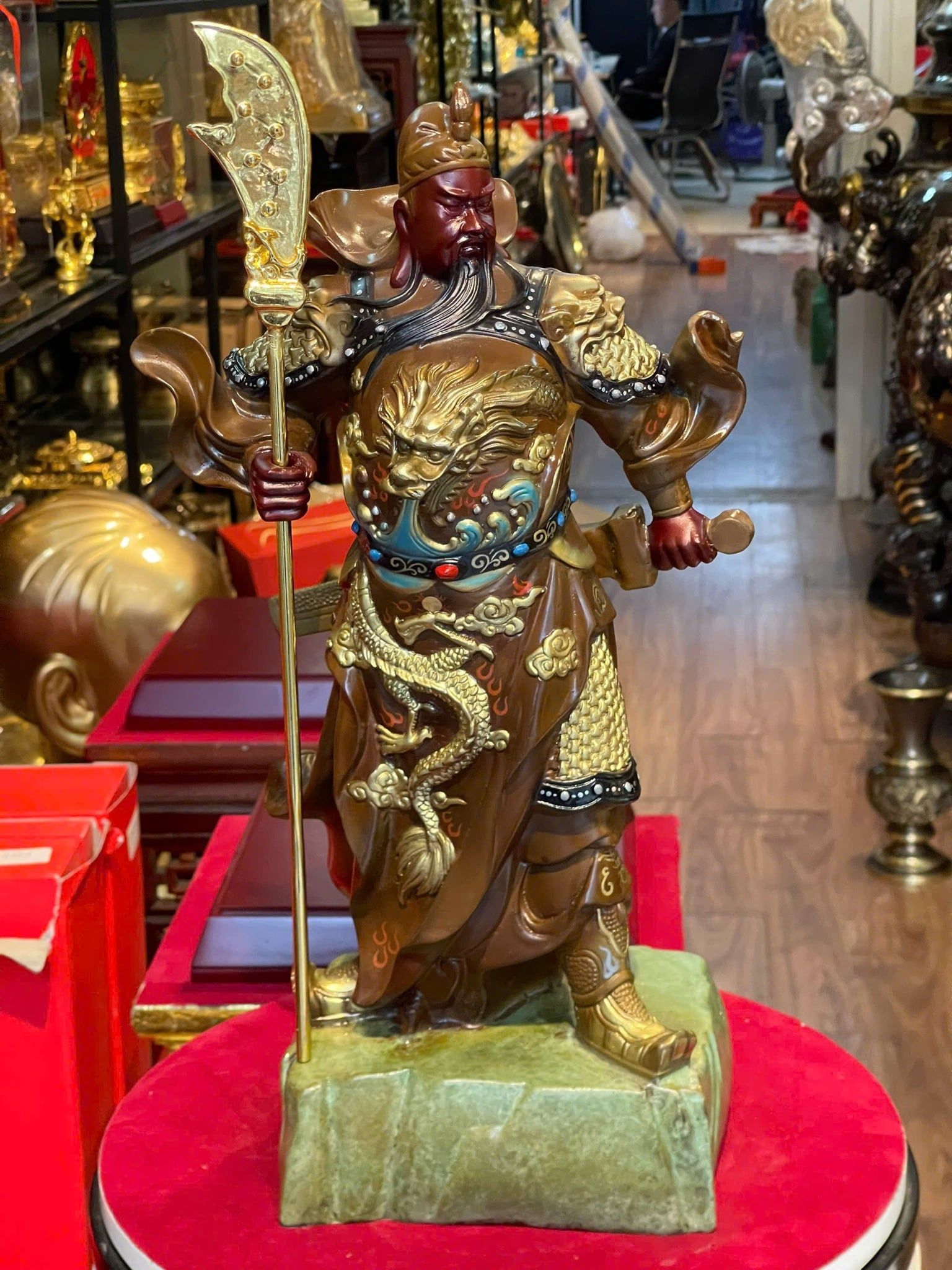 Tượng quan công bằng đồng