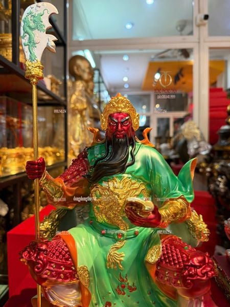 Tượng quan thánh đế quân bằng đồng dát vàng vẽ màu