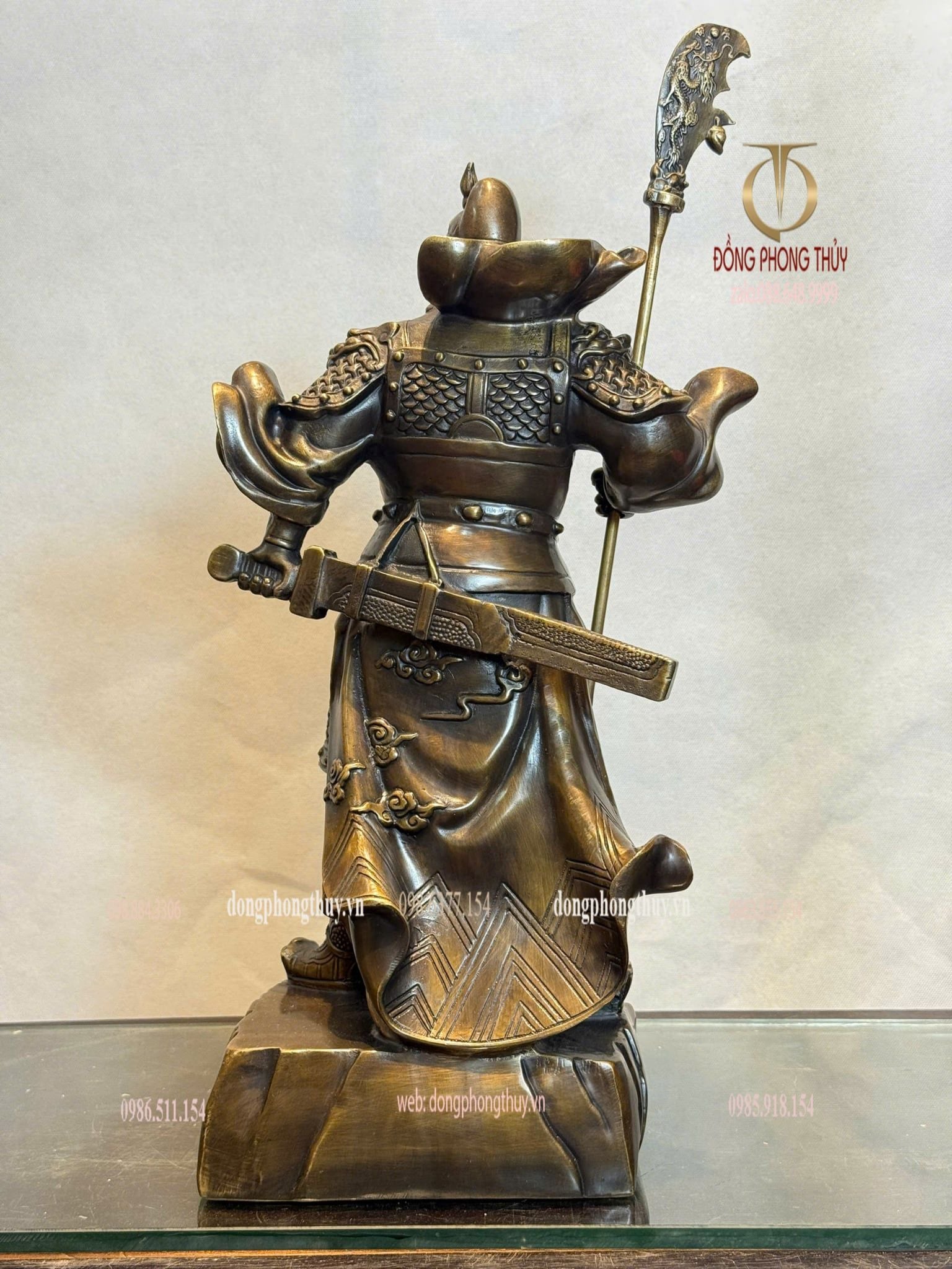Tượng quan thánh bằng đồng hun
