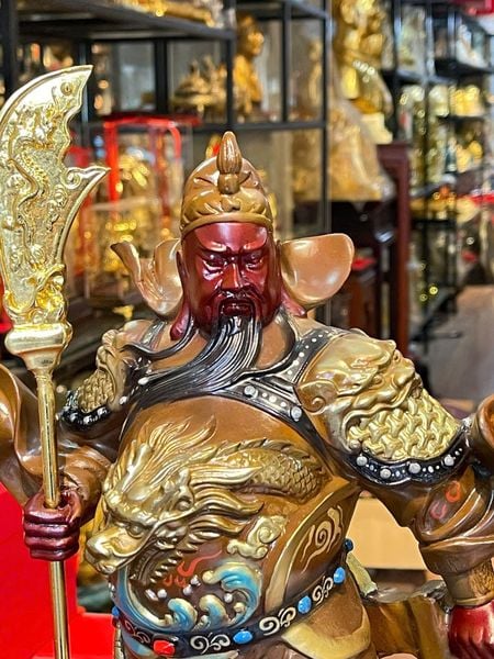 Tượng quan công bằng đồng