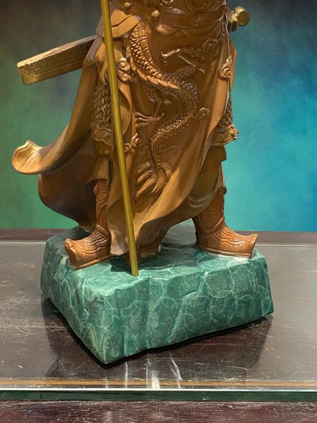 Tượng quan công bằng đồng