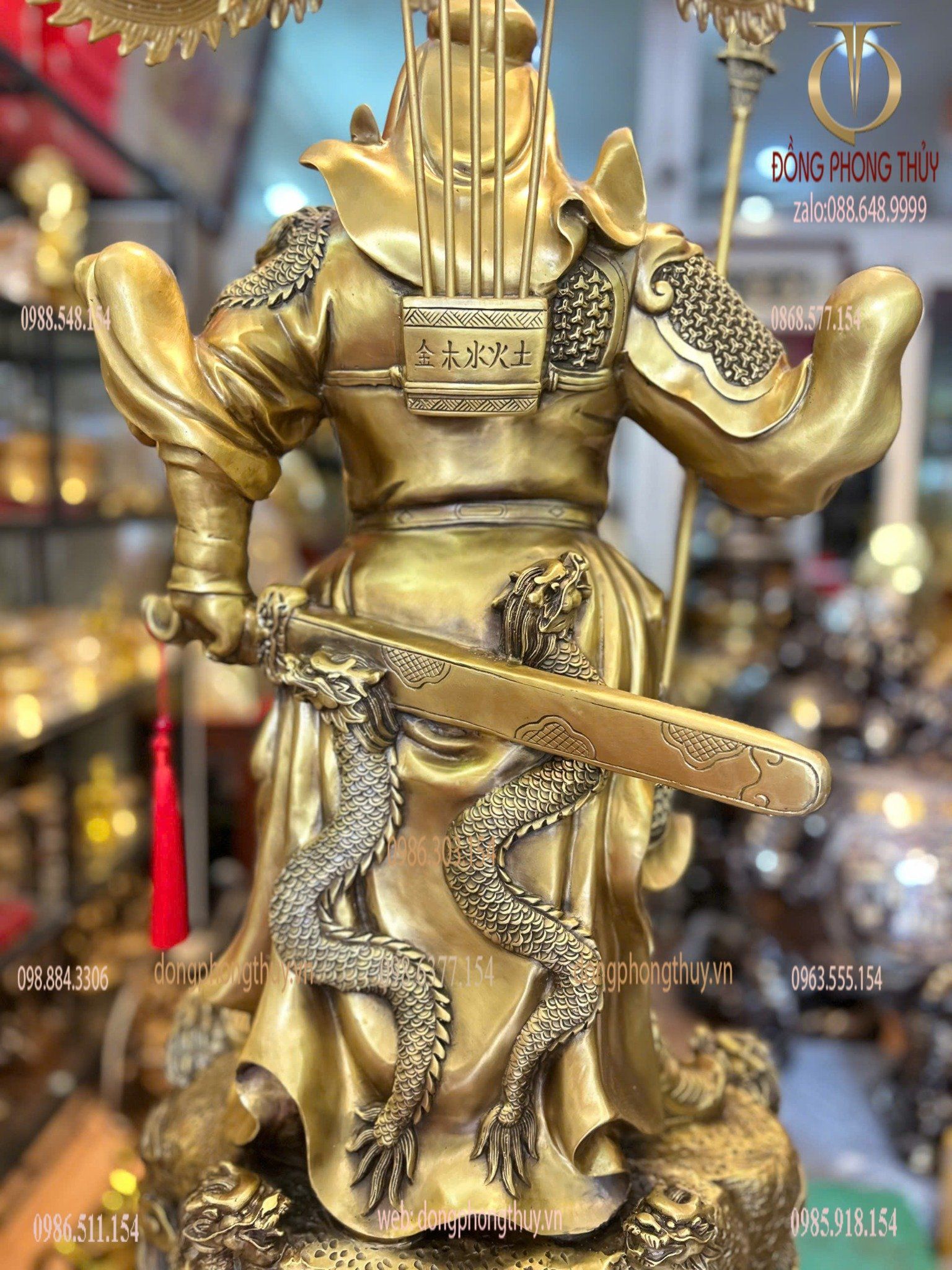 Tượng quan công bằng đồng