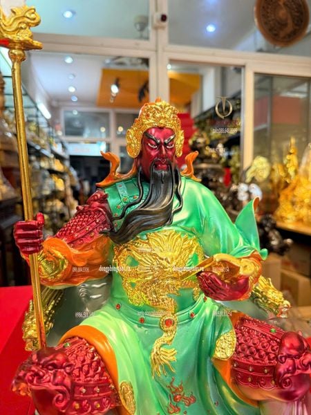 Tượng quan thánh đế quân bằng đồng dát vàng vẽ màu