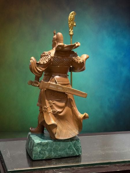 Tượng quan vũ bằng đồng