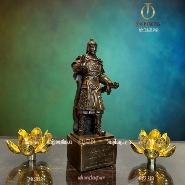 Tượng Quang Trung Nguyễn Huệ bằng đồng hun