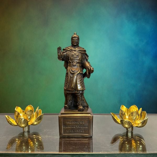 Tượng Quang Trung Nguyễn Huệ bằng đồng hun