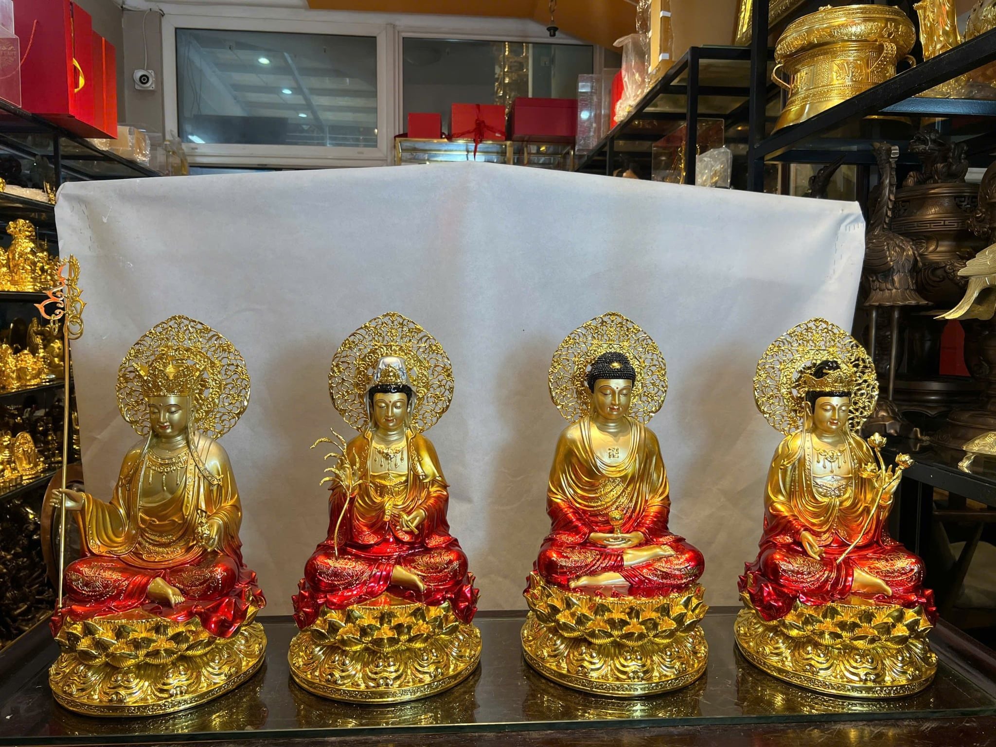 Tượng Tây Phương Tam Thánh bằng đồng