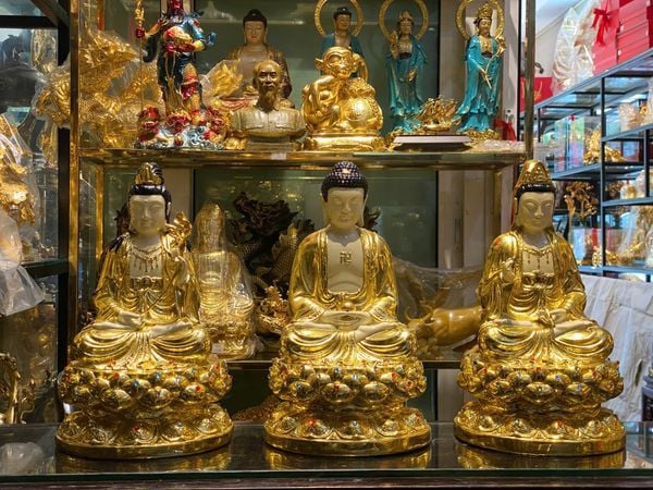 Tượng  tam thánh phật bằng đồng dát vàng