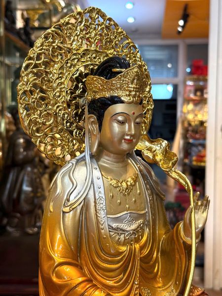Tượng đại Thế Chí bằng đồng