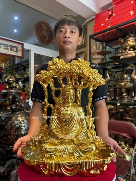 Tượng phật Thích Ca bằng đồng dát vàng