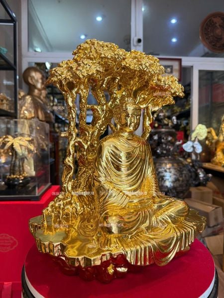 Tượng phật Thích Ca bằng đồng dát vàng
