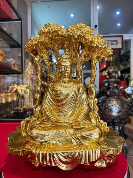 Tượng phật Thích Ca bằng đồng dát vàng