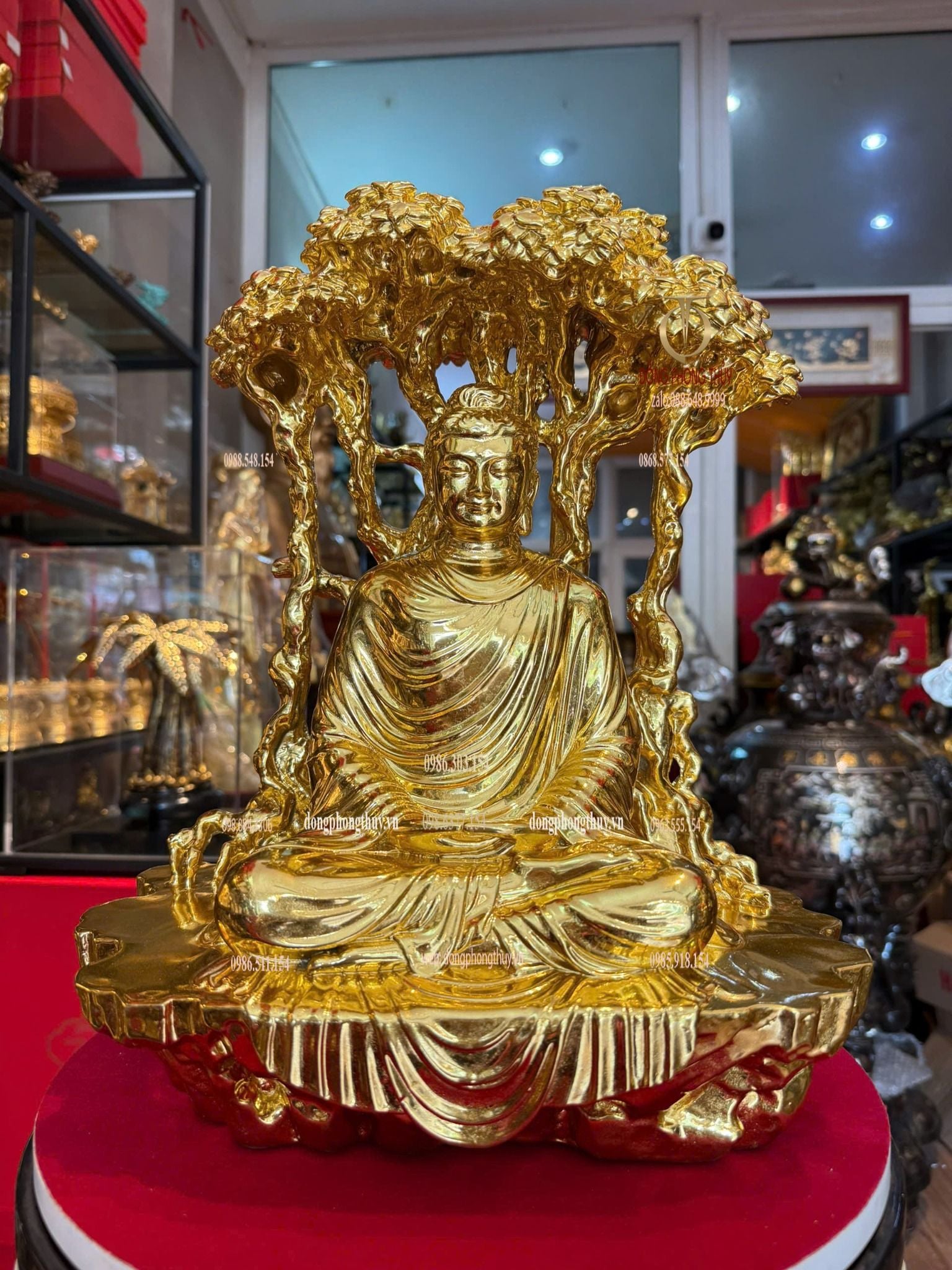 Tượng Thích Ca ngồi gốc cây bồ đề bằng đồng đất vàng