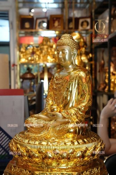 Tượng phật Thích Ca áo hoa bằng đồng dát vàng nano