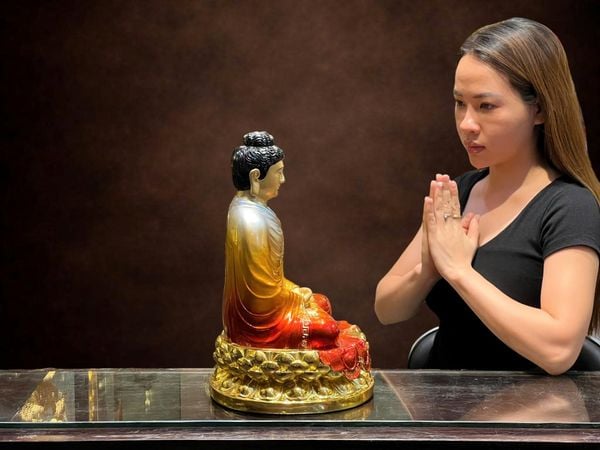 Tượng Thích Ca Mâu Ni bằng đồng