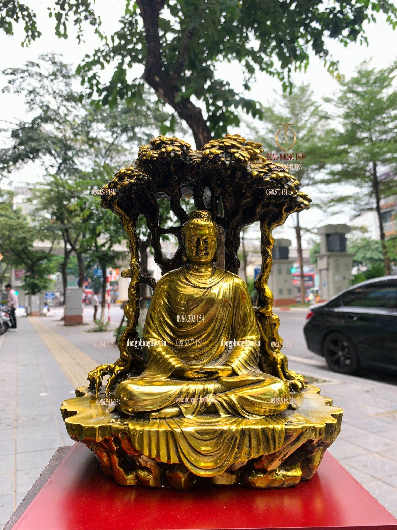 Tượng Thích Ca ngồi gốc bồ đề bằng đồng