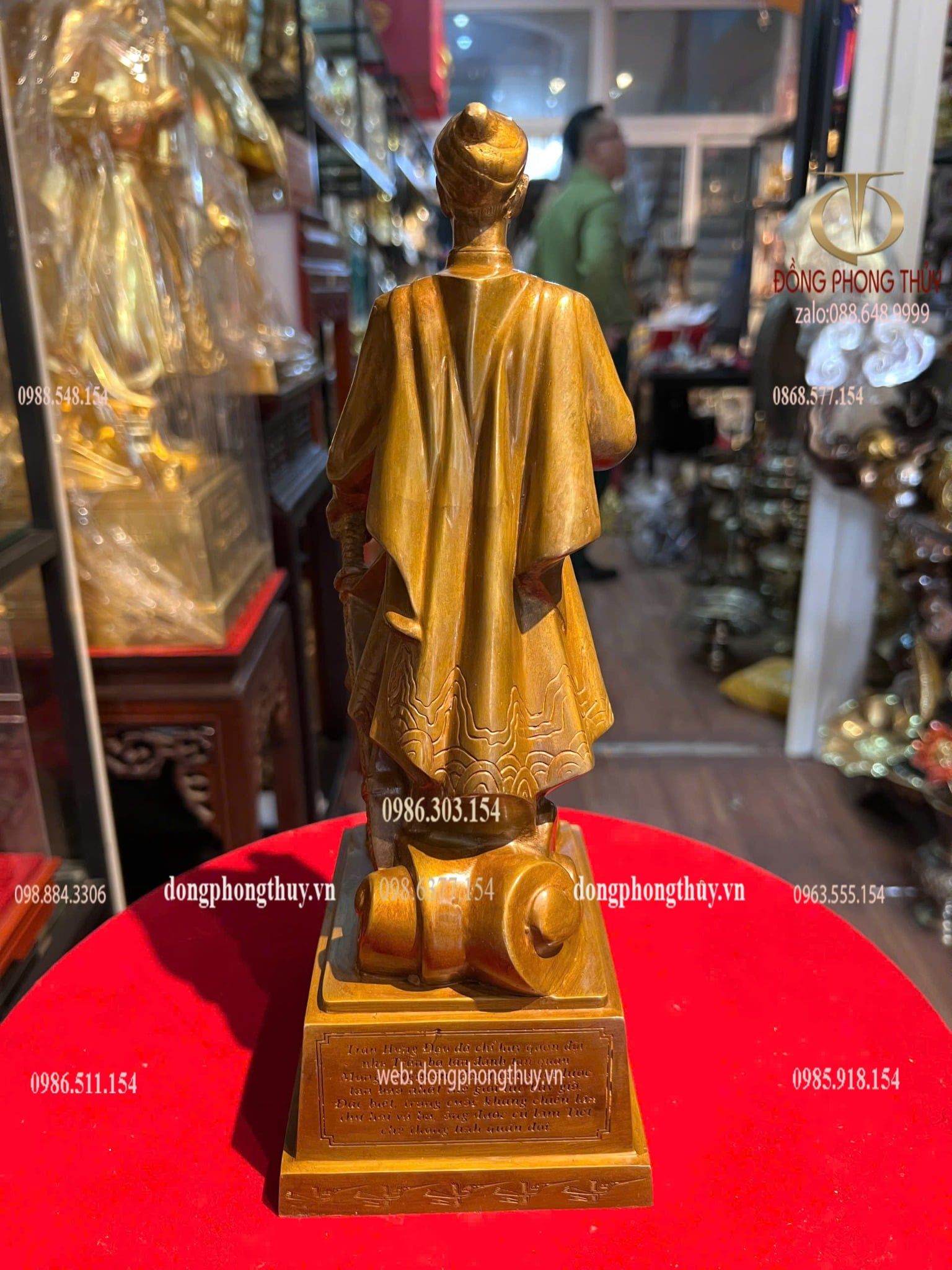 Tượng Trần Hưng Đạo 30cm màu da lươn