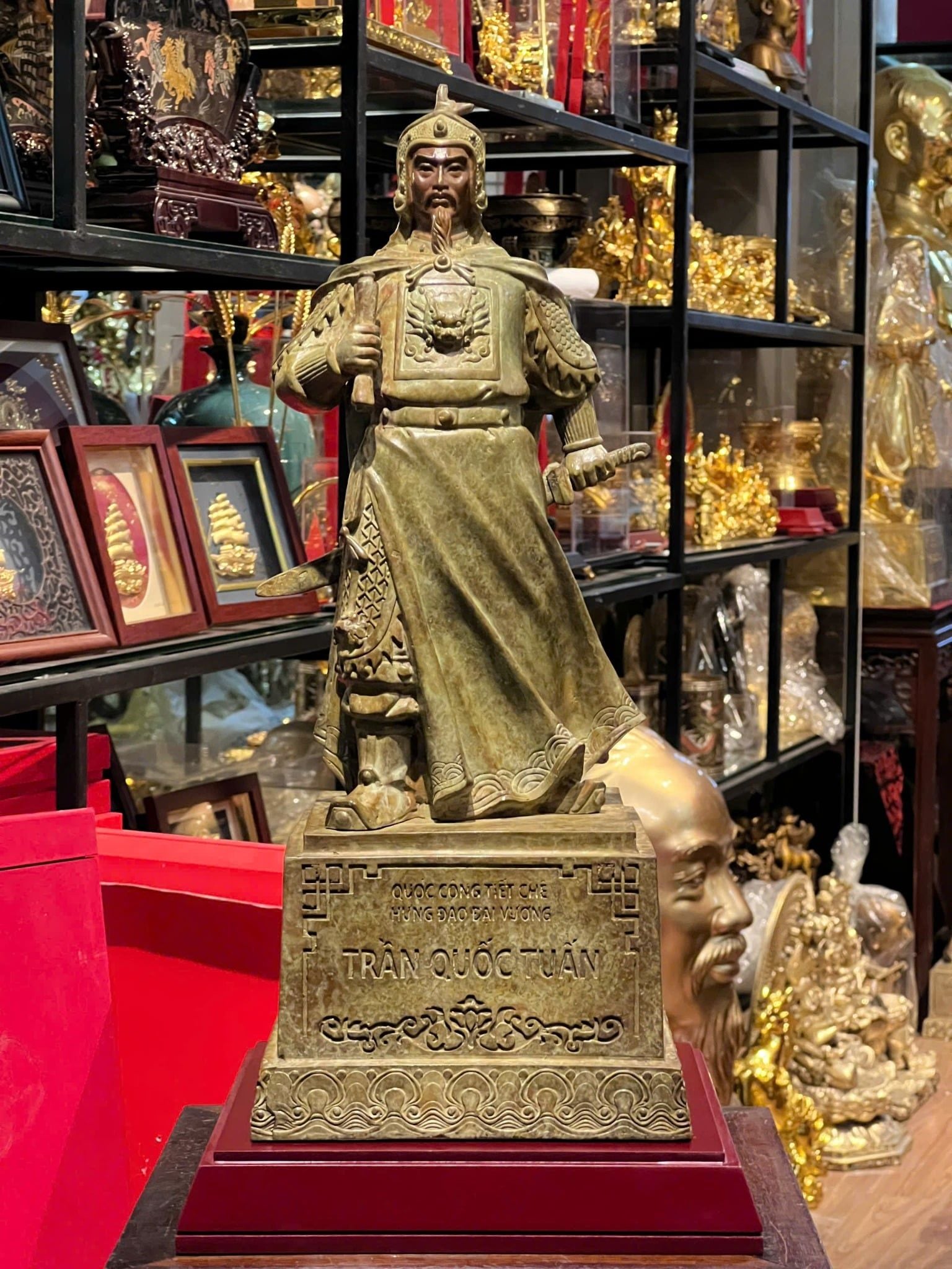 Tượng Trần Hưng Đạo bằng đồng cao 50cm, Patina xanh rêu cổ loang vân hỏa biến