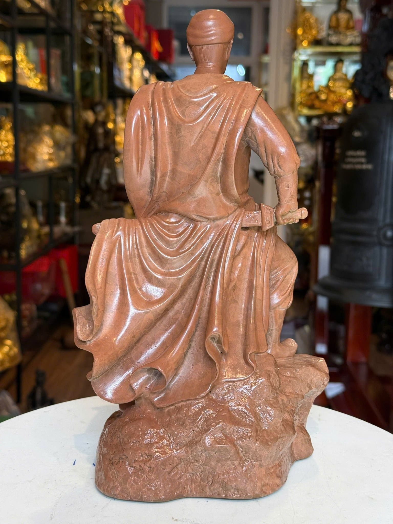tượng trần hưng đạo