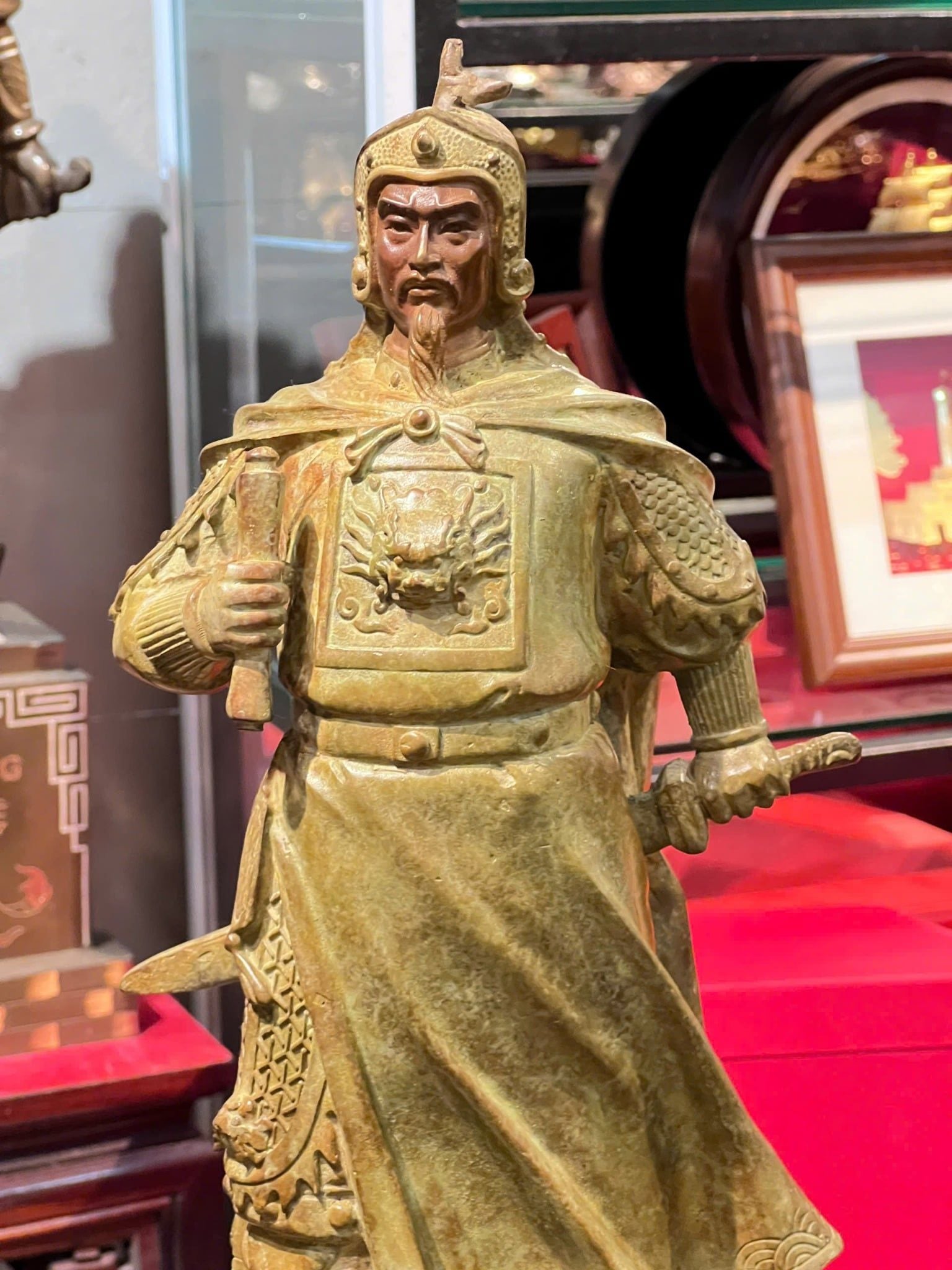 Tượng Trần Hưng Đạo bằng đồng cao 50cm, Patina xanh rêu cổ loang vân hỏa biến