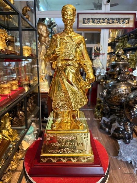 Tượng Trần Hưng Đạo cao 50cm bằng đồng dát vàng nano