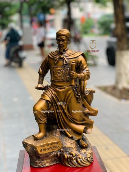 Quà tặng sếp: Tượng Trần Hưng Đạo 42cm bằng đồng