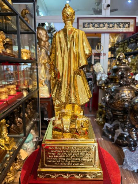 Tượng Trần Hưng Đạo cao 50cm bằng đồng dát vàng nano