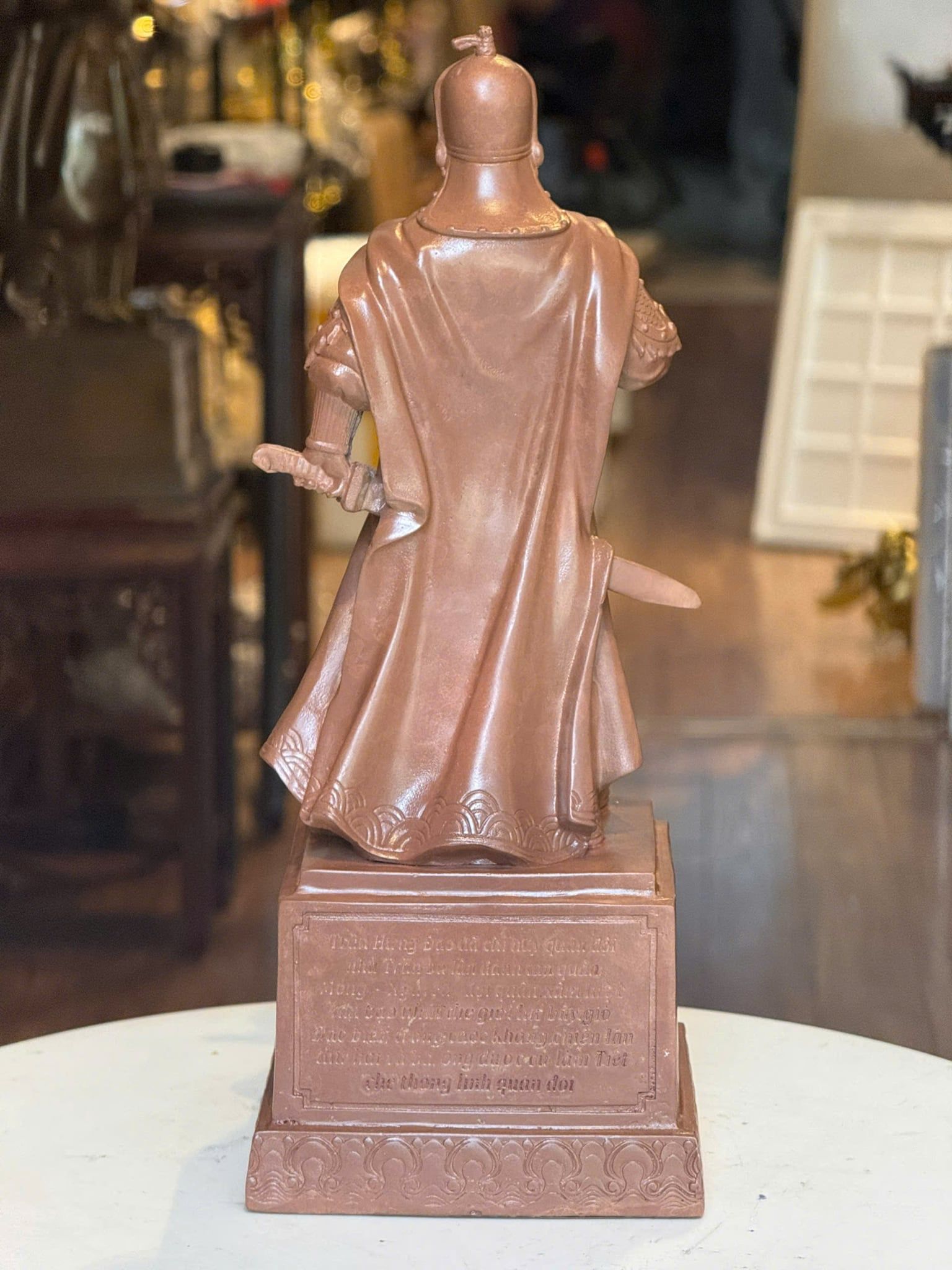 tượng trần hưng đạo
