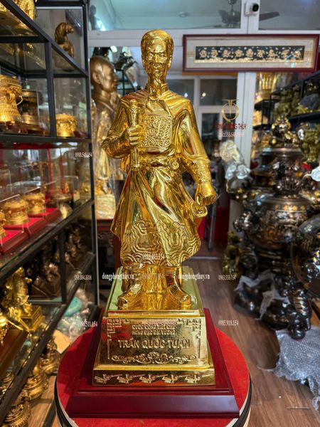 Tượng Trần Hưng Đạo cao 50cm bằng đồng dát vàng nano