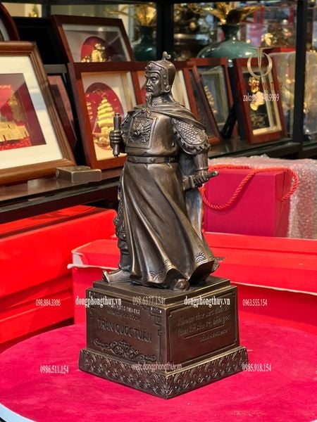 Tượng Trần Hưng Đạo 30cm bằng đồng