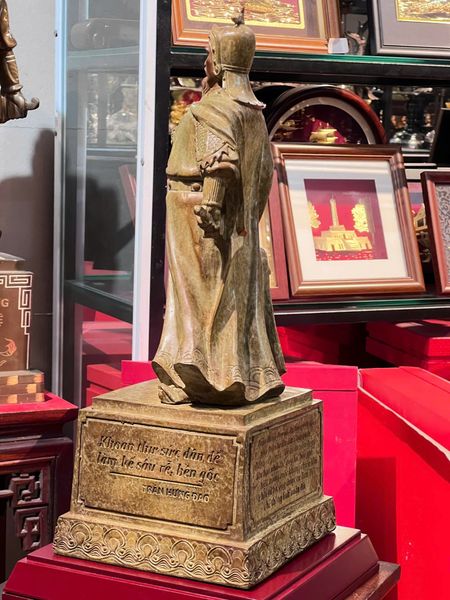 Tượng Trần Hưng Đạo bằng đồng cao 50cm, Patina xanh rêu cổ loang vân hỏa biến