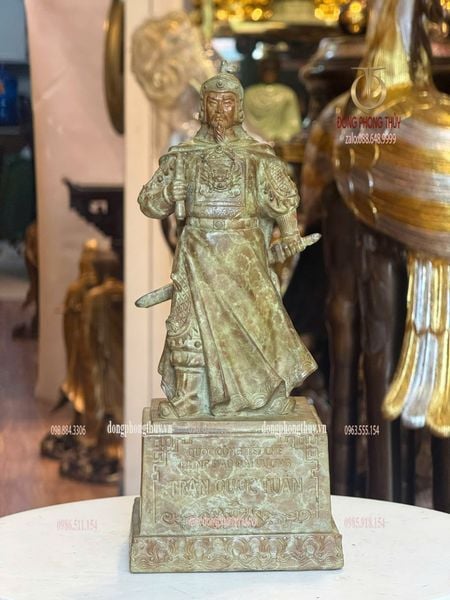 Tượng Hưng Đạo Vương 30cm