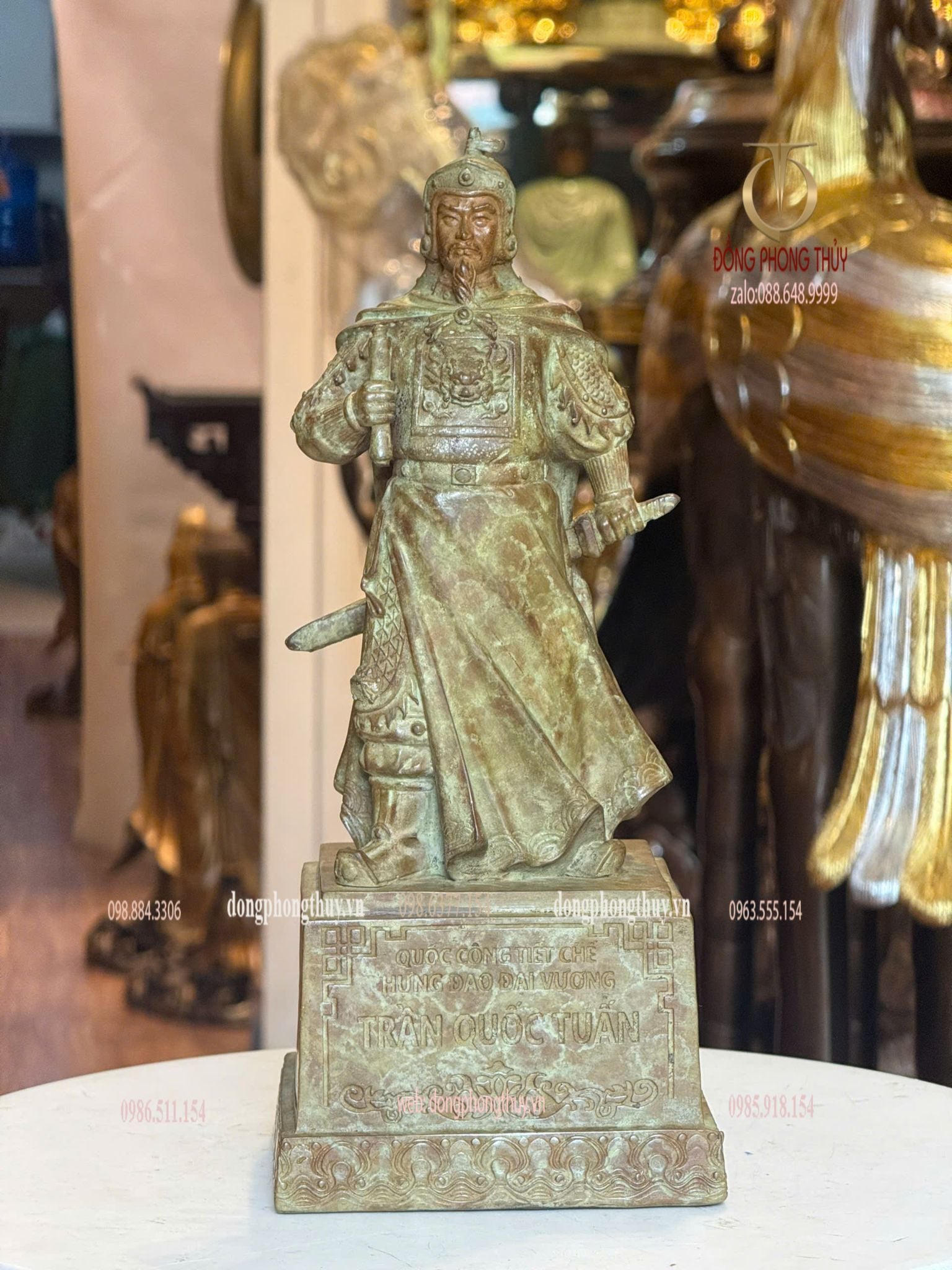 Tượng Hưng Đạo Vương 30cm