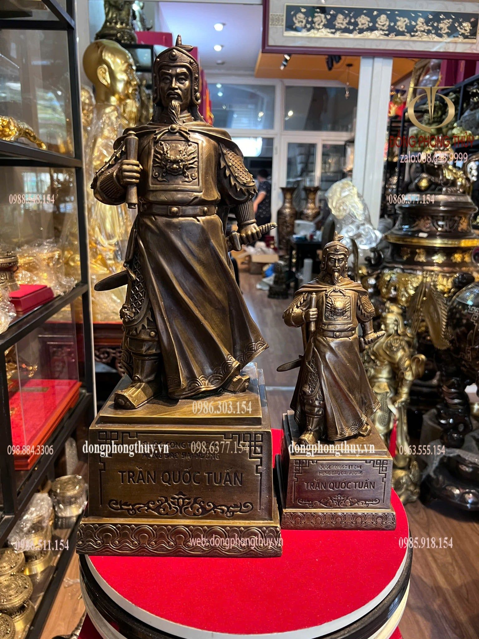 Tượng Trần Hưng Đạo bằng đồng